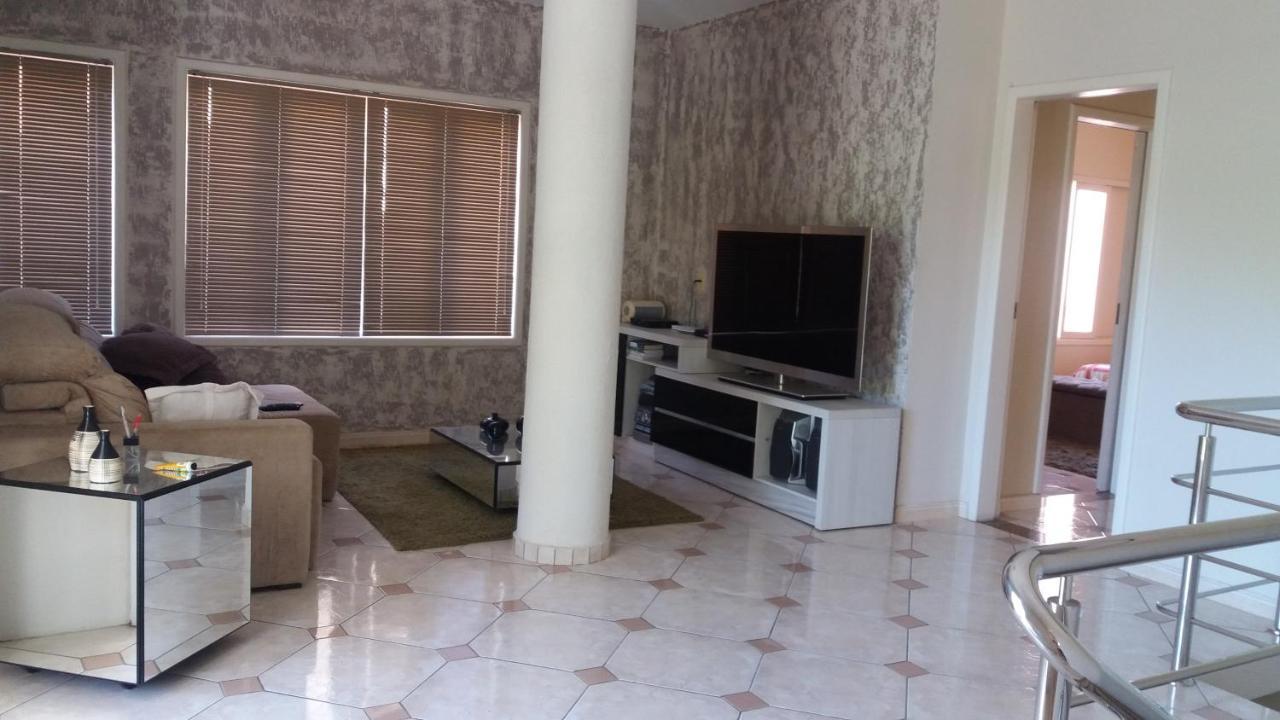 Quartos Em Casa Na Beira Da Lagoa 호텔 라구나 외부 사진